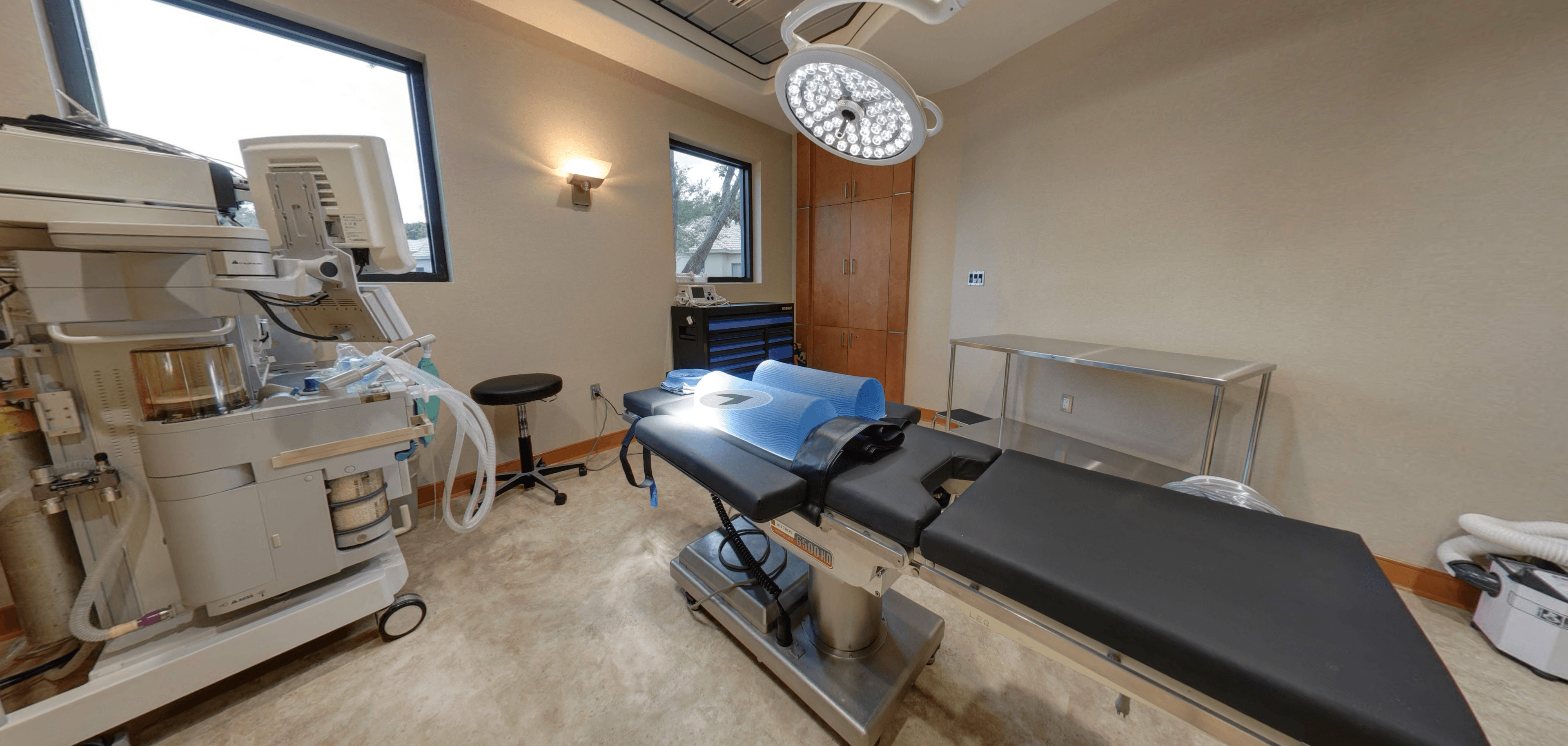 Weston Center for Plastic Surgery operating suite