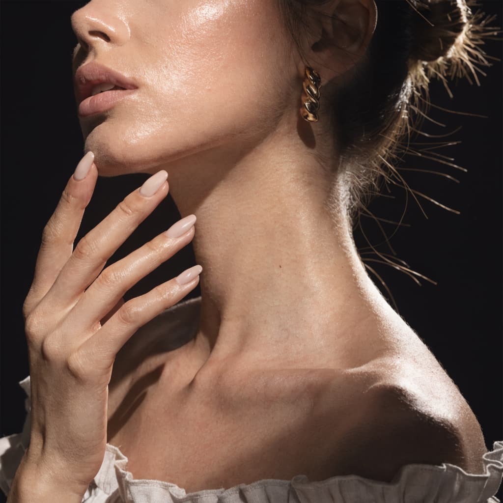 Woman's jawline and chin highlighting genioplasty treatment area
